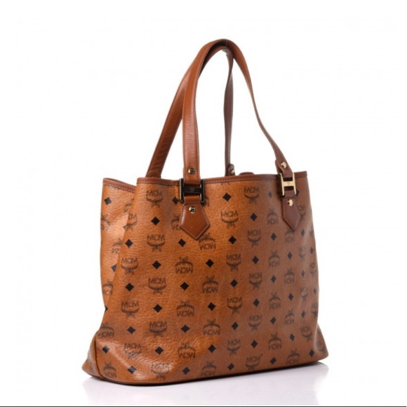 Authentic MCM Visetos Crocodile Embossed Shopper Tote in Cognac - Picture 2 of 13